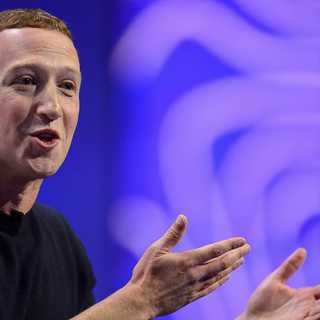 Systematiskt slarv i rapportering om partisympatier, inblick i Facebooks högsta domstol och konsten att formulera sig exklusivt