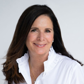Episode #75 - Jen Lehner of the Front Row Entrepreneur Recaps 2024 in Social and Predicts 2025 Trends