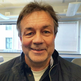 Skogheim på besøk: Om Bekker'n, porselentenner og 50.000 i en brun konvolutt