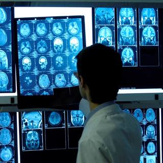 Aj aj blir AI AI – Möt din blivande läkare datorn