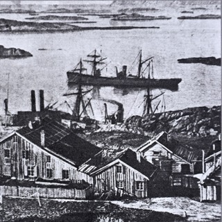 Hamn på yttersida av Senja