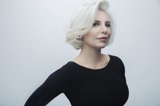 Kajsa Ekis Ekman vill tala om sakfrågan