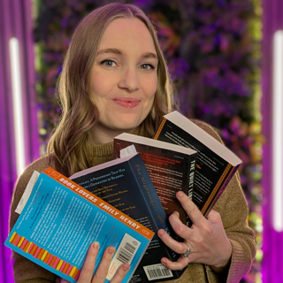 Whispered ASMR Book Haul 📖 (The Nightingale, Circe, Tapping & Cozy Tapping)