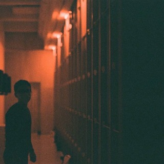 En grej till: Motståndet mot regeringens förslag om att fängsla 13-åringar & utvisningen av basketcoachen Eric 