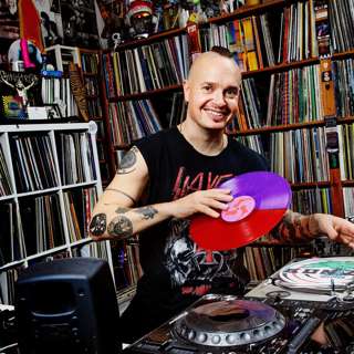 10/22: ”Kyllä siinä addiktiosta oli kyse" – Tekno vei Proteuksen sydämen, ja nyt hän lopettaa keikkailun