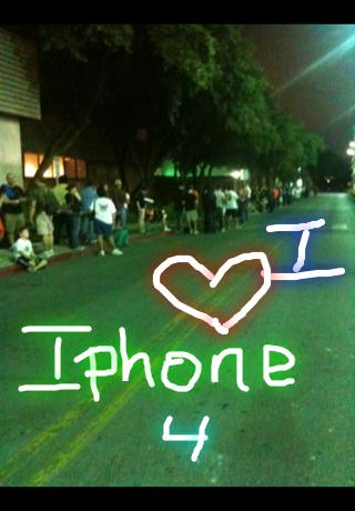 Tii - iTem 0135 - iPhone 4 The Good, The Bad and the Pretty