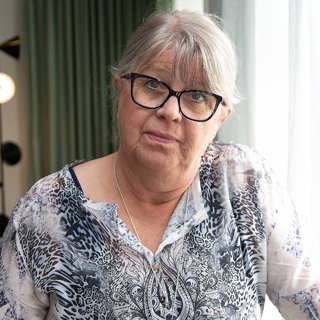 Monica Svensson fick trösta fansen efter mamma Lill-Babs död