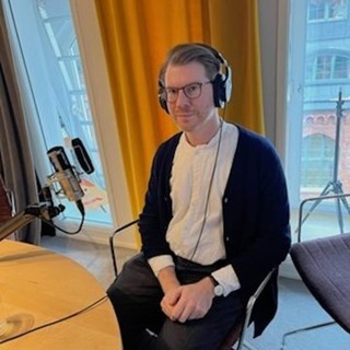 Psykologen Jonas desperata kamp för att väcka sin mamma till liv igen!