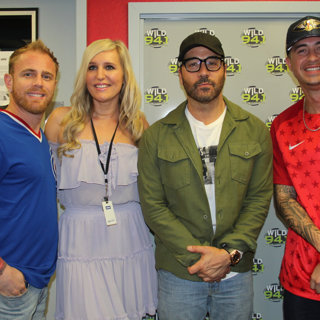 Jeremy Piven Live In Studio with the Freakshow!