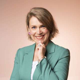 Kira Sjöberg - Tiedolla johtaminen ja datatalous