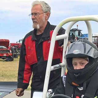 Farfars traktorpulling-team och dödsolyckan
