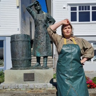 Mann i båt under Fiskeridagane