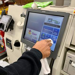 Nvidia chips for China, frozen Russian funds, and a lot of self-checkout stealing