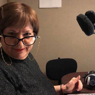 Glad Purim – Ariella Lindström