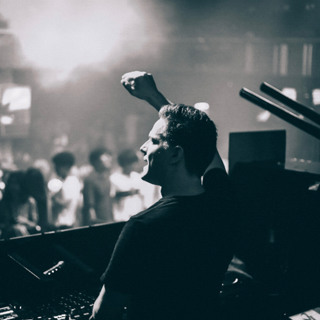 Henry Hacking - London to Sao Paolo