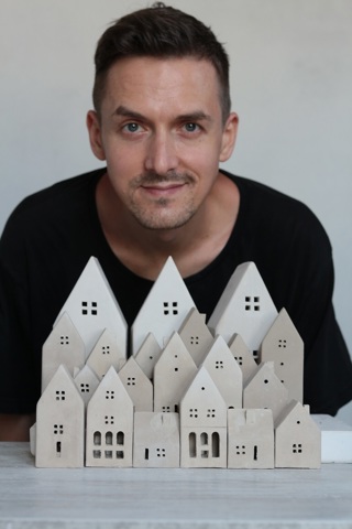 A Moscow Artist Now In Tbilisi | Maximilian Gureev | Episode 899