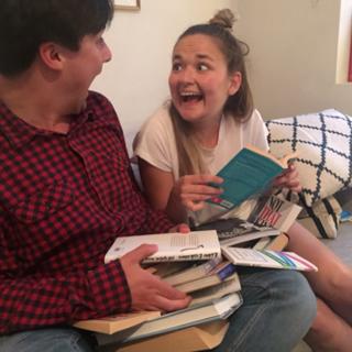 83. Hen läste tusentals självhjälpsböcker