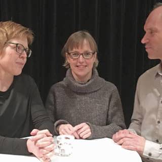 Talspråk och engelska förändrar svenska språket
