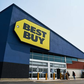 Best Buy Refuses to Serve Customer Who Called Staffer “Sir”
