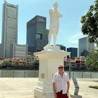 Singapore firar 200 år men söker äldre rötter
