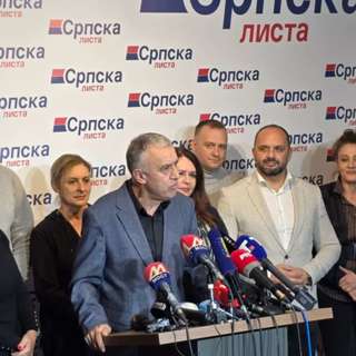 EU Phases Out Russian Gas, Kosovo Election Chaos Escalates, Abbott Recalls Libre Glucose Sensors, Germany Mandates Car Door Warnings, and more...