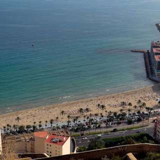 Earthquake Shakes Southern Spain, EU Cuts Russian Oil Price Cap, EU and Indonesia Sign Trade Deal, Switzerland Introduces Eco Night Train, and more...