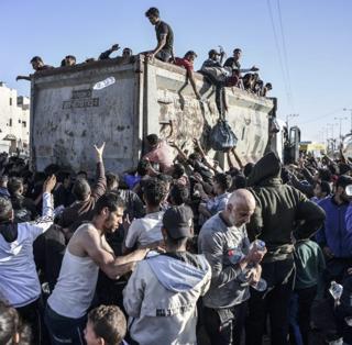 News Brief: 5 Ways US Media Helps Put a 'Humanitarian' Spin on Gaza Ethnic Cleansing