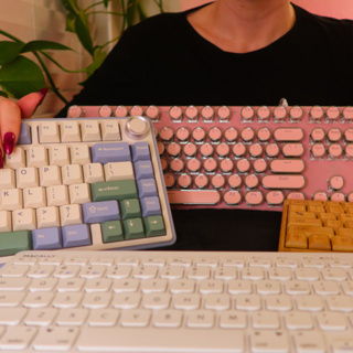 ASMR In-Depth Keyboard Tour ⌨️✨ Soft-Spoken 💤 Typing Sounds, Mechanical, Thocky/Creamy, Typewriter