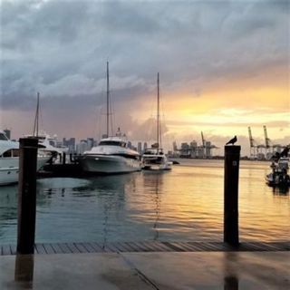 Windy Marina - 10 Hours Sleep Sound