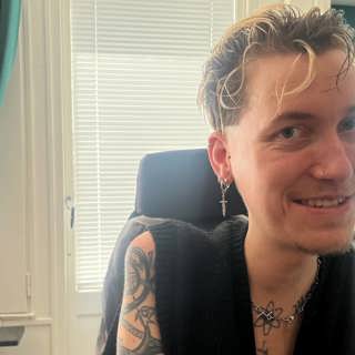”Vanligaste frågan är om jag kan ha sex”