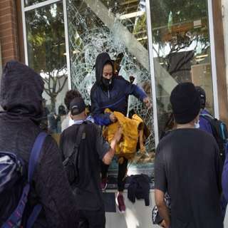 PODCAST: Shocked Aussie caught up in Santa Monica riots