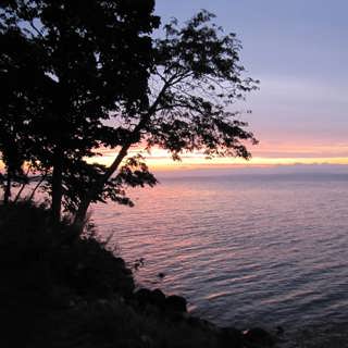 Vättern: vattentäkt, fiskesjö
naturskönhet och skjutfält