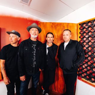 Living The Easy Life With PAT DAVERN From GRINSPOON