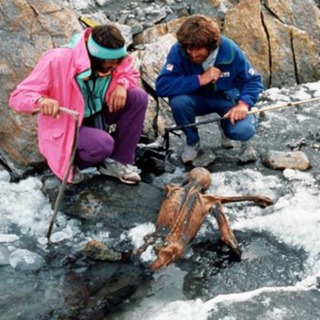 BROTTSHISTORISKA MYTER - Ötzi – En 5 000 år gammal mumie med en mörk förbannelse? 