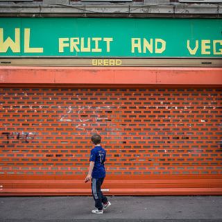 Why are 10% of fully employed Brits still in living poverty?