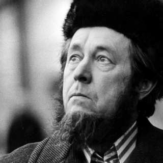 En dag i Ivan Denisovitjs liv – vittneslitteraturens mästerverk