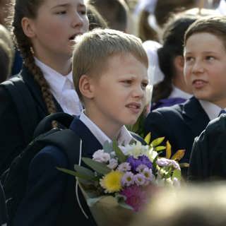 Krigspropagandan som hjärntvättar ryska skolbarn