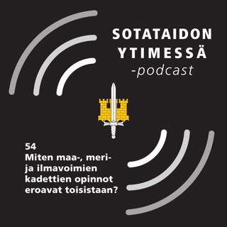 54 Miten maa-, meri- ja ilmavoimien kadettien opinnot eroavat toisistaan?