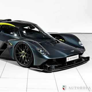Nordmann selger Aston Martin for 125 millioner kroner (med Carl Henrik Unelsrød)
