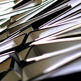 När extremerna möts. Om integration mellan klan och välfärdssamhälle.  