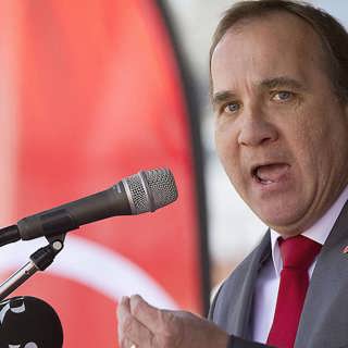 Stefan Löfven, varför brinner Husby?