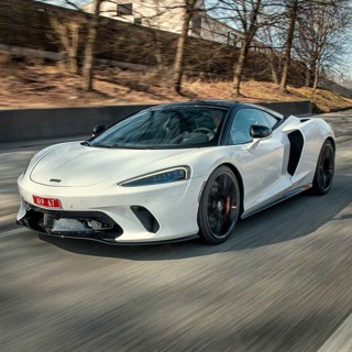 Bonus: McLaren GT med plass til Marius' golfkøller