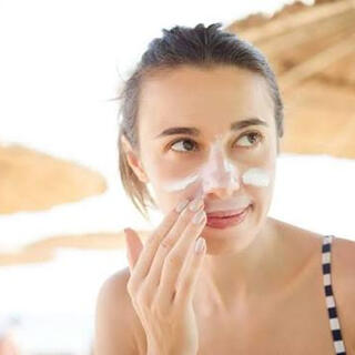 A proposal to bring in tougher new testing rules for Australian sunscreens