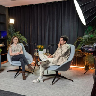 #53 This Astronomer Has Detected UFOs!