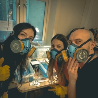 Diana and Mireia har kjemi på bakrommet