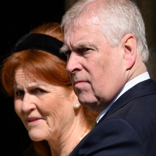 What does the King do about the Duke and Duchess of York?