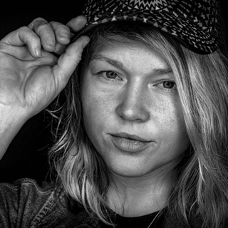 Crystal Bowersox - Singer/Songwriter - American Idol 9 - S04E20 - 5/12/2026