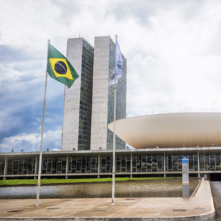 29. Utomjordingar, flygande tefat & abductions i 🇧🇷 parlament. James Webbs galaxer. Gallaghers lag. Gary Heseltine.