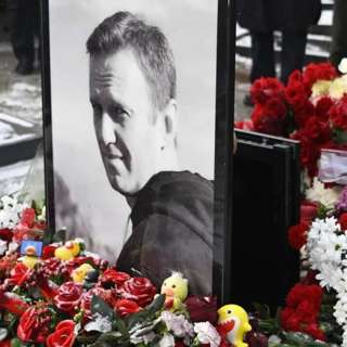 Hundreds Honor Navalny on Anniversary, EU Forms Nuclear Alliance, EU Urges Security Talks with Russia, France Advocates for European Defense, and more...