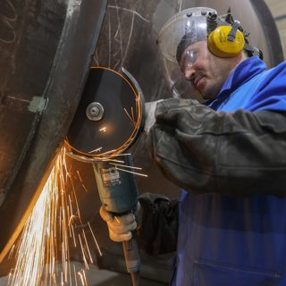 Почему в России рекордные зарплаты?